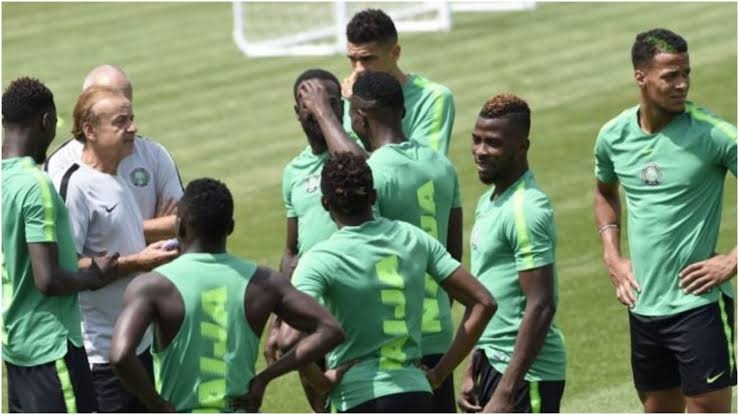 Rohr, Super Eagles Players Will Be Paid In Naira – Pinnick