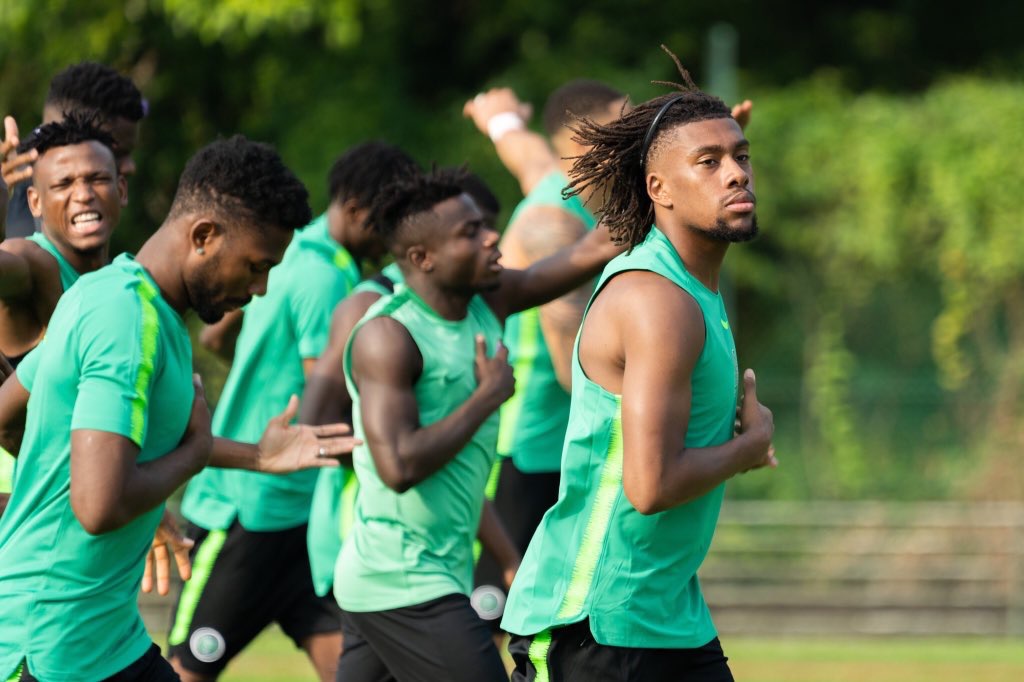 Iwobi Picks Six Super Eagles Players In His Best XI – Shuns Aubameyang For Osimhen