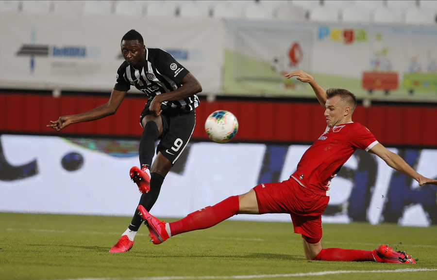 Sadiq Umar Is Different – Coach of Partizan Belgrade Tells Rohr After Latest Goal
