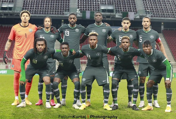 Rohr Rejigs Super Eagles Lineup For Tunisia Clash, Drops Three Players