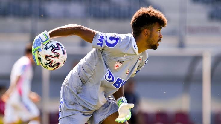 New Super Eagles Goalkeeper Lawal Restates Commitment To Nigeria Ahead Of Austria After MOTM debut for LASK