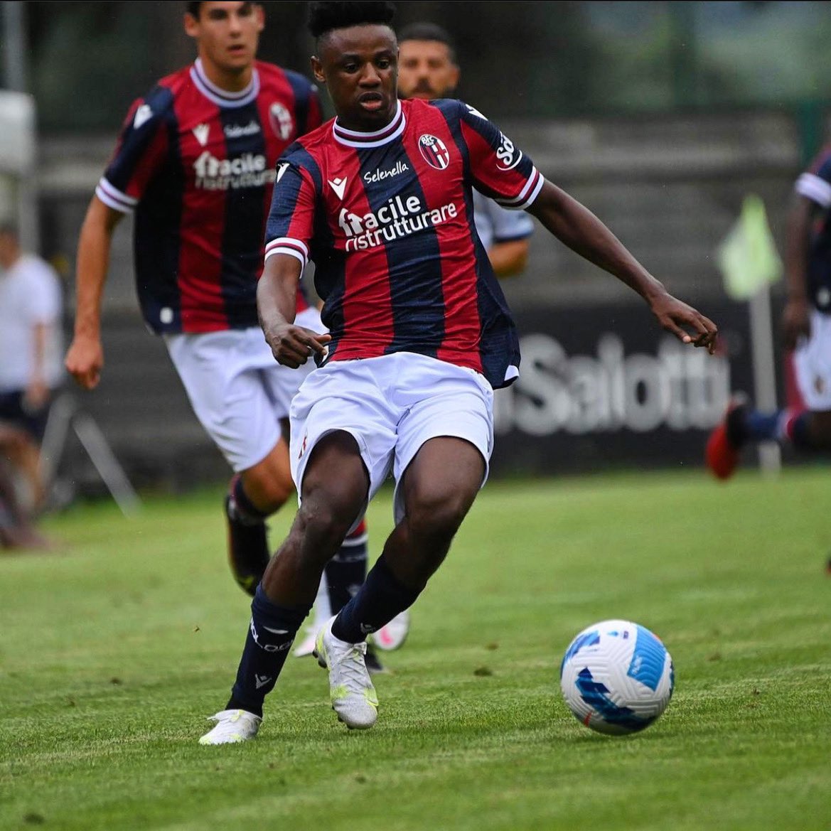 Newly Invited Super Eagles Midfielder Kingsley Michael Shines In First Serie A Start For Bologna