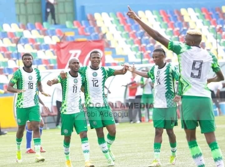 Rohr Hit Back At Critics Of Super Eagles Style Of Play, Breaks It Down, Denies Defensive Approach