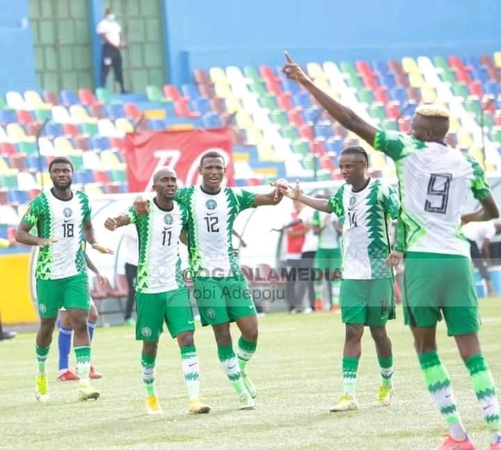 Rohr Hit Back At Critics Of Super Eagles Style Of Play, Breaks It Down, Denies Defensive Approach