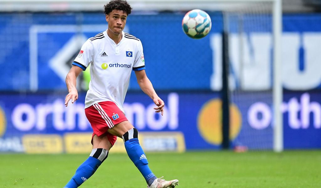 Hamburg German-Nigerian Defender In Line For Super Eagles Call Up Following Visit By NFF Scout