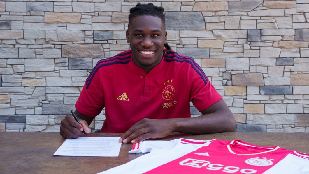Dutch Giants Ajax Confirms Paying Record Transfer Fee For Super Eagles Defender