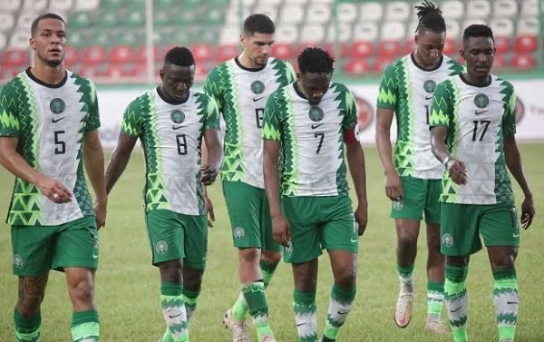 English Championship Side Agree To Terminate Contract Of Super Eagles Midfielder