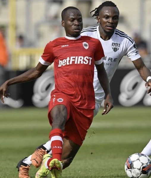 Belgium National Team Defender Sing Praises Of Super Eagles Invitee Over His Fantastic Form