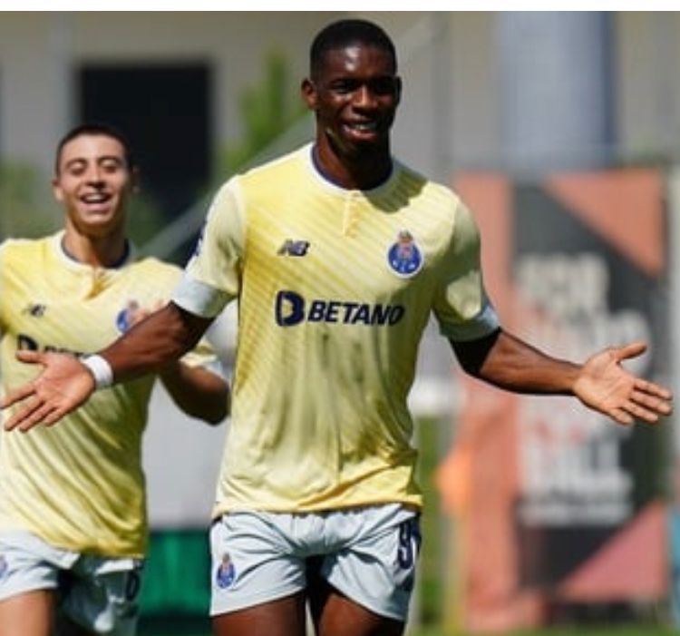 Fringe Super Eagles Forward Scores Stunner From Halfway Line For Porto B In Five-Goal Thriller