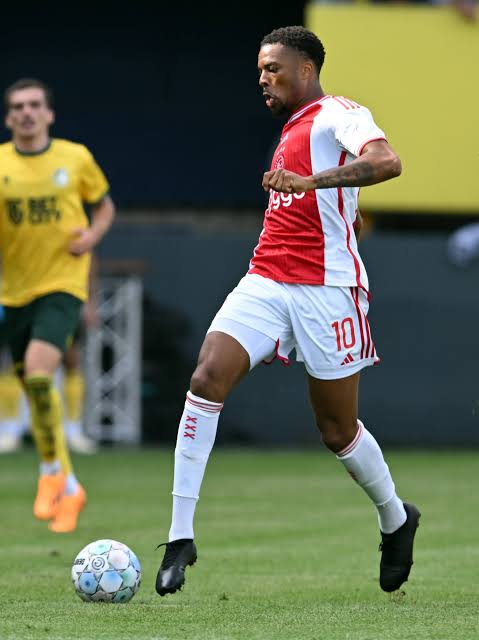 Peseiro Opens Super Eagles Door For Ajax Number 10- He Is In My Plans