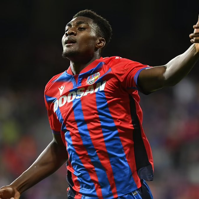 20 Year Old Nigerian Striker Dubbed New Osimhen Agrees Deal To Join Eintracht Frankfurt In January