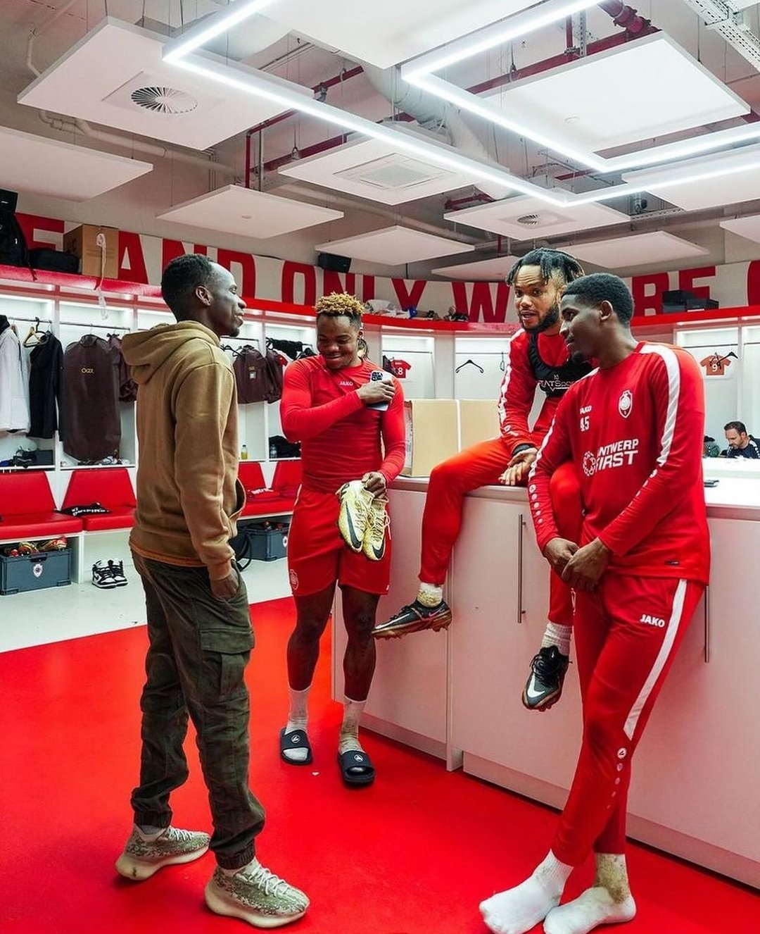 Antwerp Coach Picks 8 Caps Super Eagles Winger As A Better Dribbler Than Messi, Ronaldinho, Robben