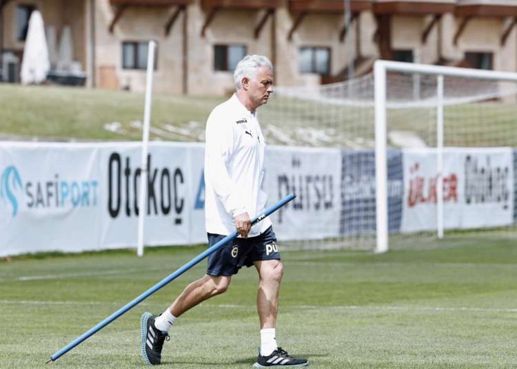 Mourinho Blocks Exit Of Super Eagles Star Defender With Contract Extension Offer