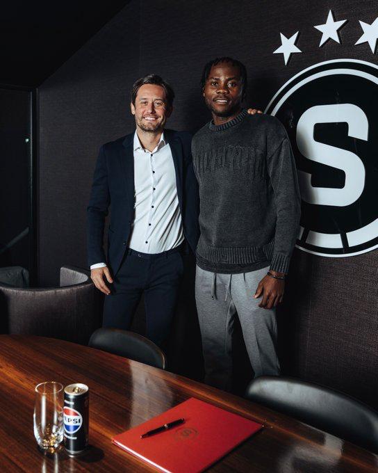 Arsenal Legend Celebrate Beating Other Teams To Signing Of 21 Year Old Nigerian Defender Emmanuel Uchenna