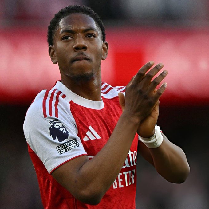 Arsenal:  Myles Lewis-Skelly Target Kanu UCL Semi Final Record