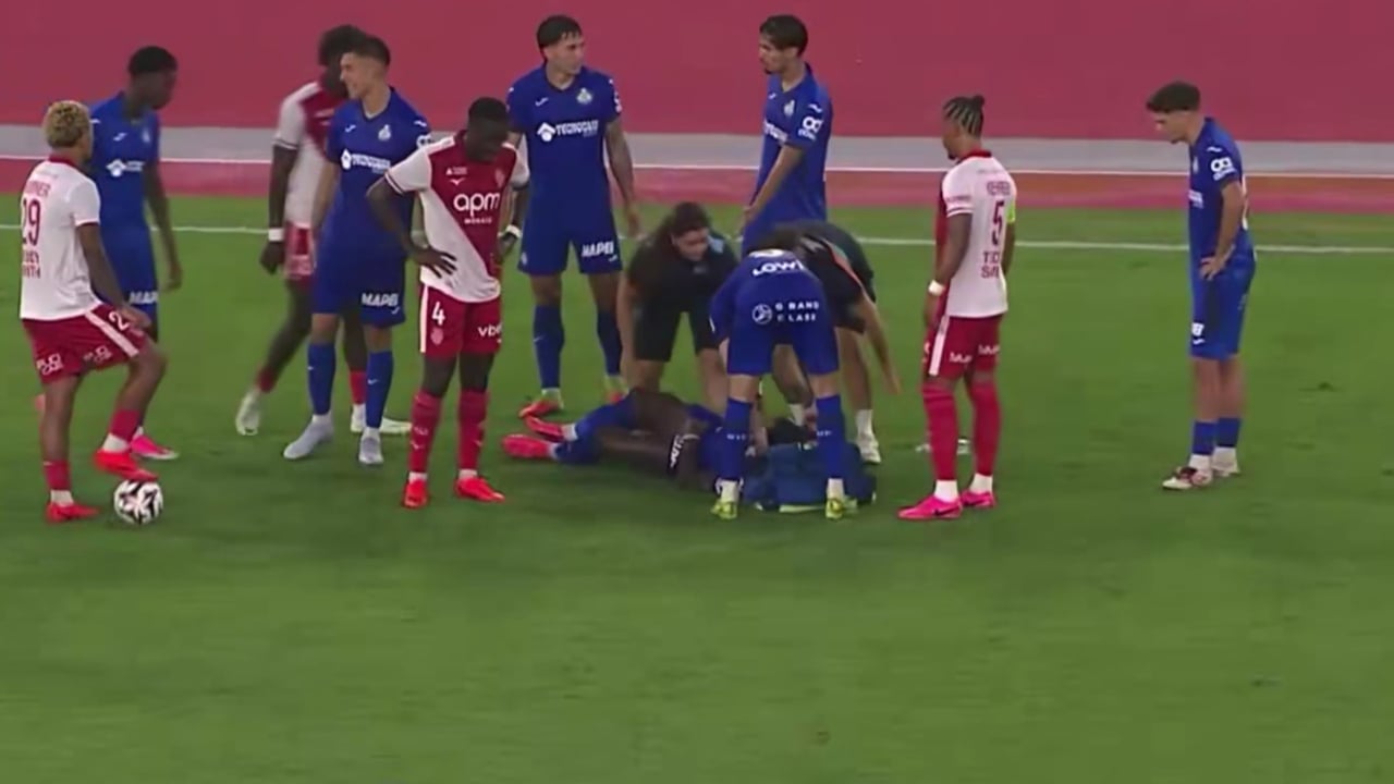 Super Eagles Star Escape Serious Injury After Nasty Tackle Against Monaco